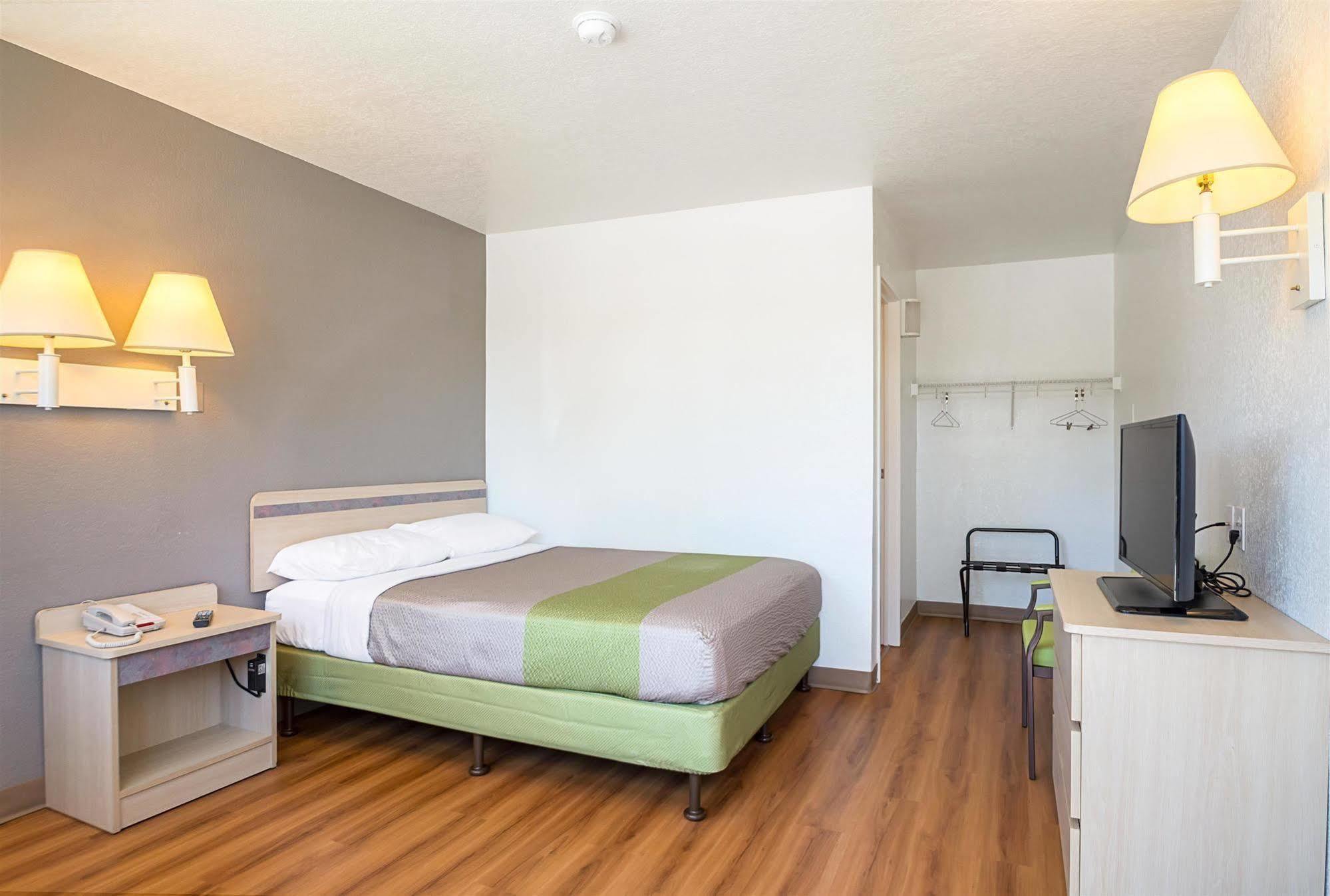 Motel 6-Pueblo, Co - I-25 Εξωτερικό φωτογραφία