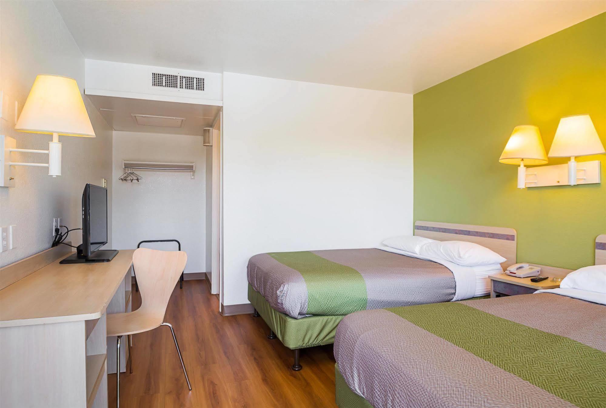 Motel 6-Pueblo, Co - I-25 Εξωτερικό φωτογραφία